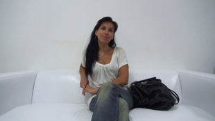 1. Download full pics of Eliska (35) from czechcasting.com