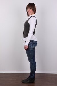 3. Download full pics of Katerina (31) from czechcasting.com