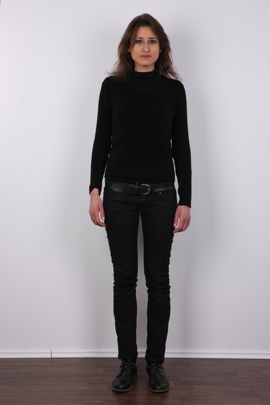 2. Download full pics of Jana (27) from czechcasting.com