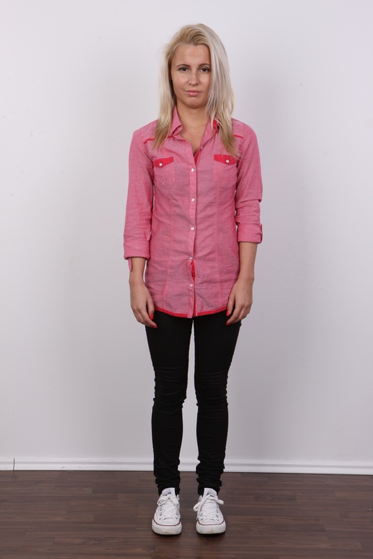 2. Download full pics of Marketa (22) from czechcasting.com