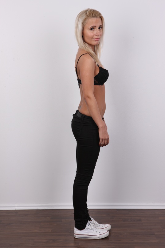 5. Download full pics of Marketa (22) from czechcasting.com