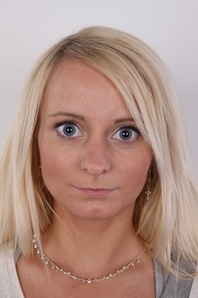 1. Download full pics of Silvie (23) from czechcasting.com