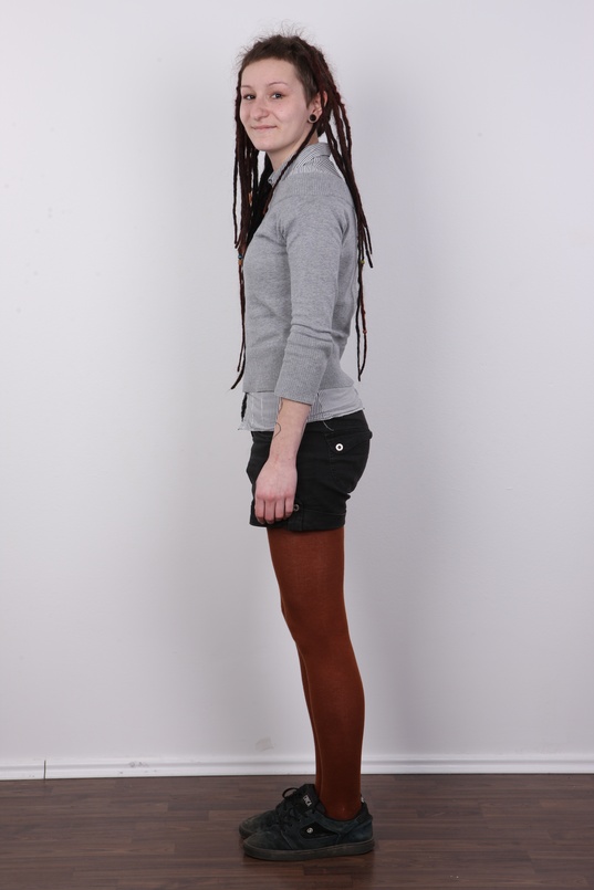 3. Download full pics of Eva (21) from czechcasting.com