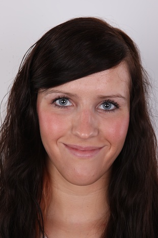 1. Download full pics of model Marketa (20) from czechcasting.com