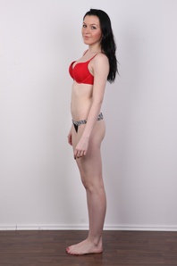 8. Download full pics of Denisa (18) from czechcasting.com