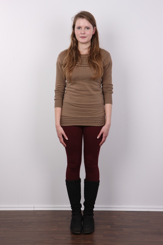 2. Download full pics of Lucie (22) from czechcasting.com