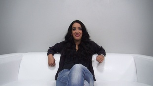 1. Download full pics of Malika (19) from czechcasting.com