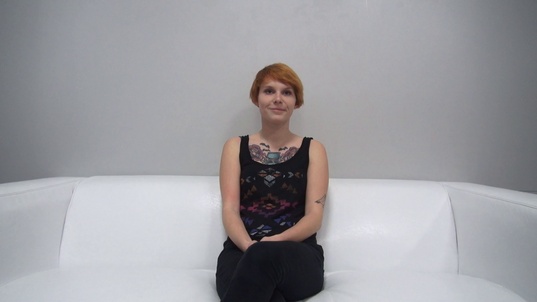 1. Download full pics of Karolina (21) from czechcasting.com