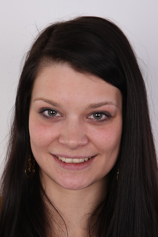 1. Download full pics of Lucie (22) from czechcasting.com