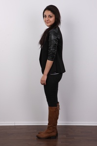 3. Download full pics of Virginie (19) from czechcasting.com