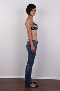 5. Download full pics of Katerina (29) from czechcasting.com