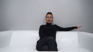 1. Download full pics of Ivana (35) from czechcasting.com