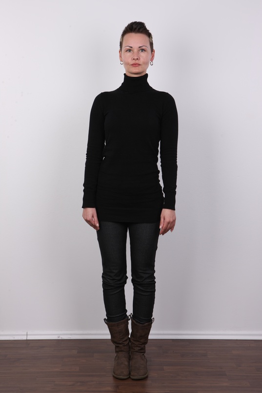 2. Download full pics of Ivana (35) from czechcasting.com