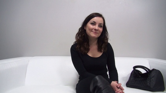 1. Download full pics of Katka (20) from czechcasting.com