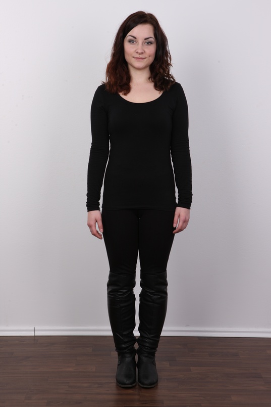 2. Download full pics of Katka (20) from czechcasting.com