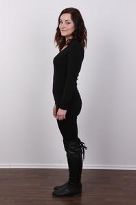 3. Download full pics of Katka (20) from czechcasting.com