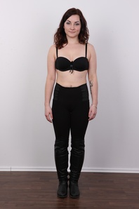 4. Download full pics of Katka (20) from czechcasting.com