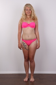 4. Download full pics of Nikola (22) from czechcasting.com