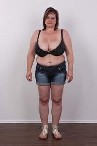 5. Download full pics of Martina (41) from czechcasting.com