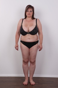 8. Download full pics of Martina (41) from czechcasting.com