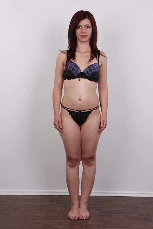 4. Download full pics of Aneta (26) from czechcasting.com