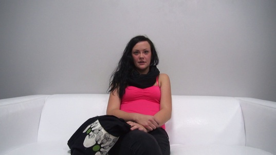 1. Download full pics of Martina (19) from czechcasting.com