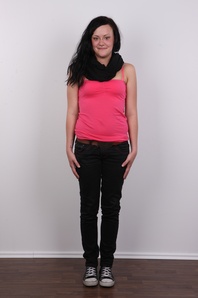 2. Download full pics of Martina (19) from czechcasting.com