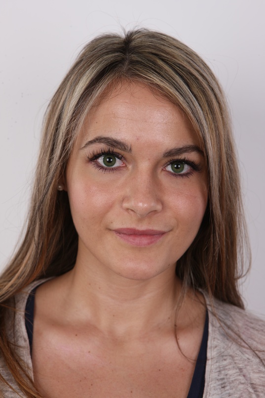 1. Download full pics of Brigita (24) from czechcasting.com