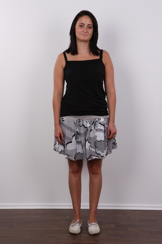 2. Download full pics of Pavla (23) from czechcasting.com