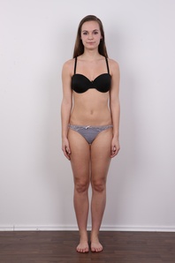 7. Download full pics of Martina (21) from czechcasting.com