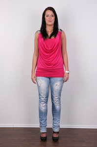 2. Download full pics of Jana (24) from czechcasting.com