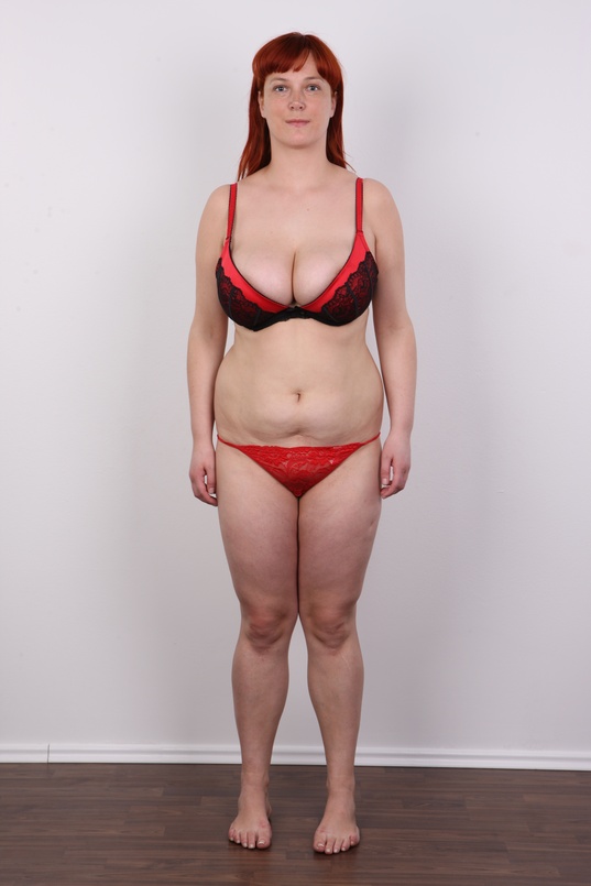 7. Download full pics of Maja (33) from czechcasting.com