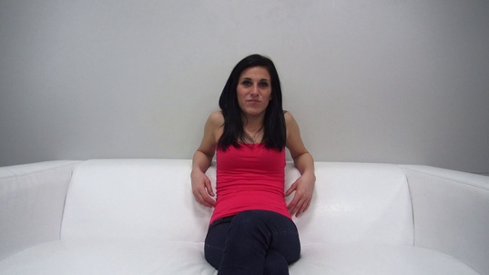 1. Download full pics of Aneta (22) from czechcasting.com