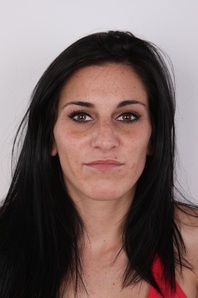 1. Download full pics of Aneta (22) from czechcasting.com