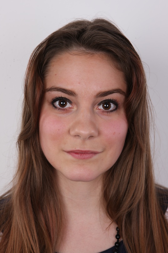 1. Download full pics of Katerina (21) from czechcasting.com