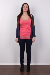 2. Download full pics of Andrea (23) from czechcasting.com