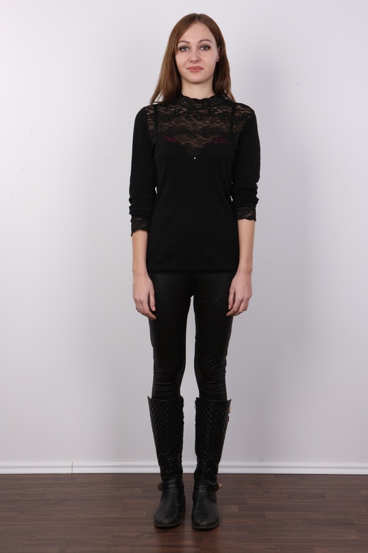 2. Download full pics of Kristyna (18) from czechcasting.com