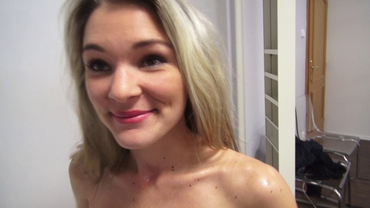 5. Download full pics of Derek (22) from czechcasting.com