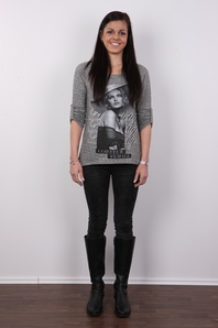 2. Download full pics of Natalie (22) from czechcasting.com