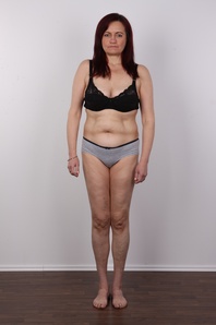 7. Download full pics of Simona (44) from czechcasting.com