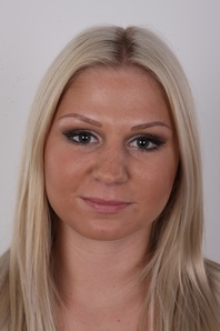 1. Download full pics of Vanda (20) from czechcasting.com