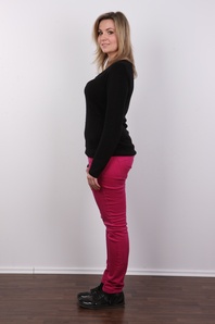 3. Download full pics of Milena (21) from czechcasting.com