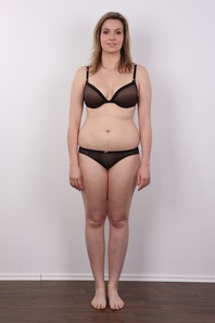 7. Download full pics of Milena (21) from czechcasting.com