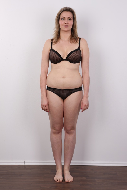 7. Download full pics of Milena (21) from czechcasting.com