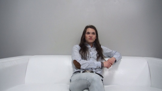 1. Download full pics of Tereza (19) from czechcasting.com