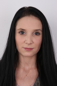 1. Download full pics of Michaela (21) from czechcasting.com