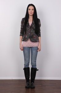 2. Download full pics of Michaela (21) from czechcasting.com