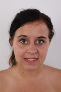 1. Download full pics of Sabina (18) from czechcasting.com