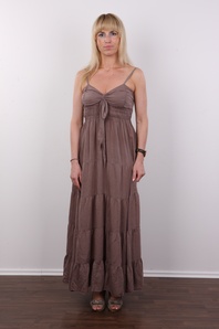 2. Download full pics of Eva (32) from czechcasting.com