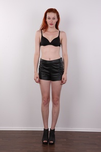 4. Download full pics of Lenka (21) from czechcasting.com